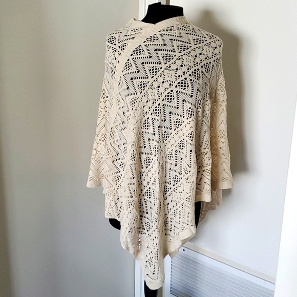 Accessories - Poncho